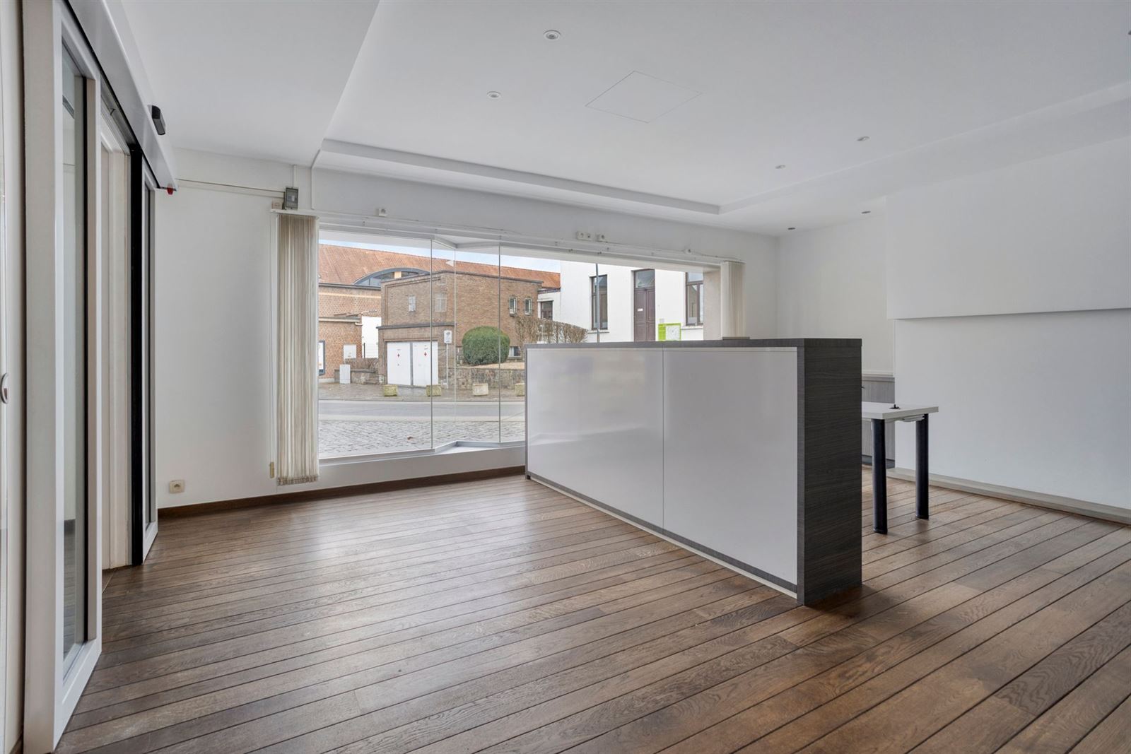 FOTO’S 7 : Kantoorruimte te 1600 SINT-PIETERS-LEEUW (België) - Prijs &euro;&nbsp;275.000