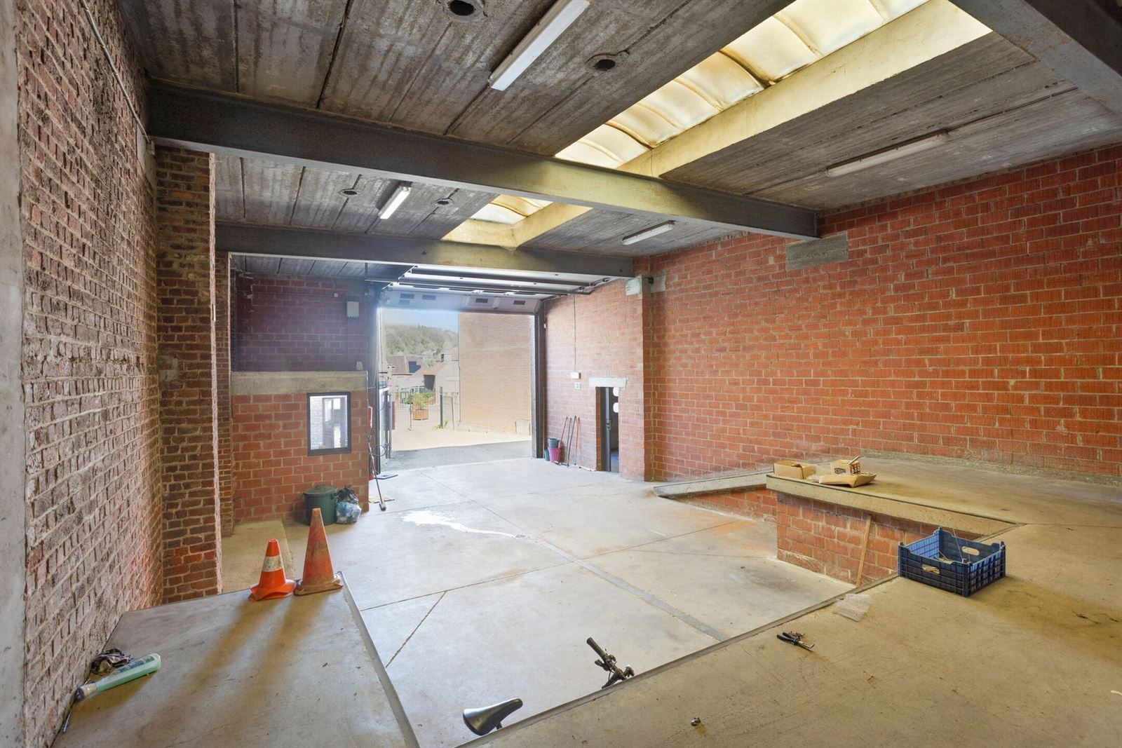 FOTO’S 29 : Gemengd gebouw te 1650 BEERSEL (België) - Prijs &euro;&nbsp;680.000