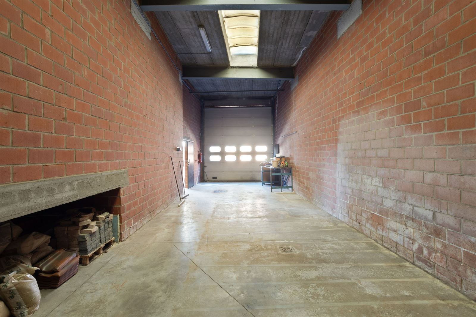 FOTO’S 5 : Gemengd gebouw te 1653 DWORP (België) - Prijs &euro;&nbsp;680.000