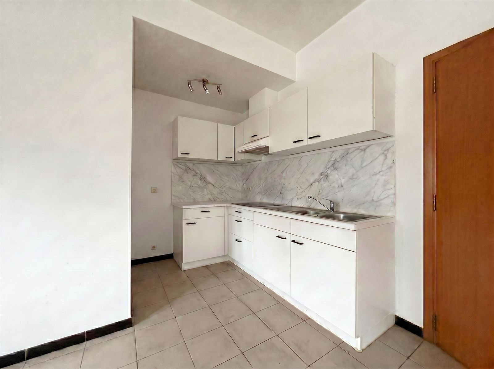 FOTO’S 9 : Appartement te 1750 SINT-KWINTENS-LENNIK (België) - Prijs &euro;&nbsp;850