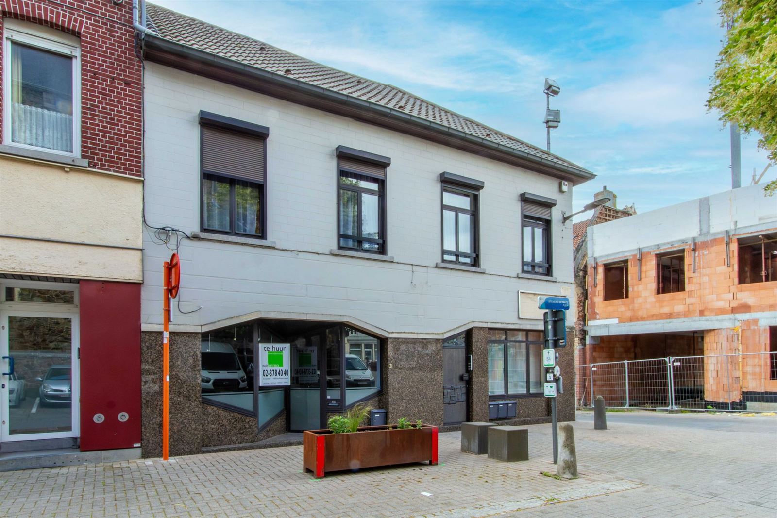 PHOTOS 1 : Immeuble commercial à 1502 LEMBEEK (Belgique) - Prix 850 &euro;