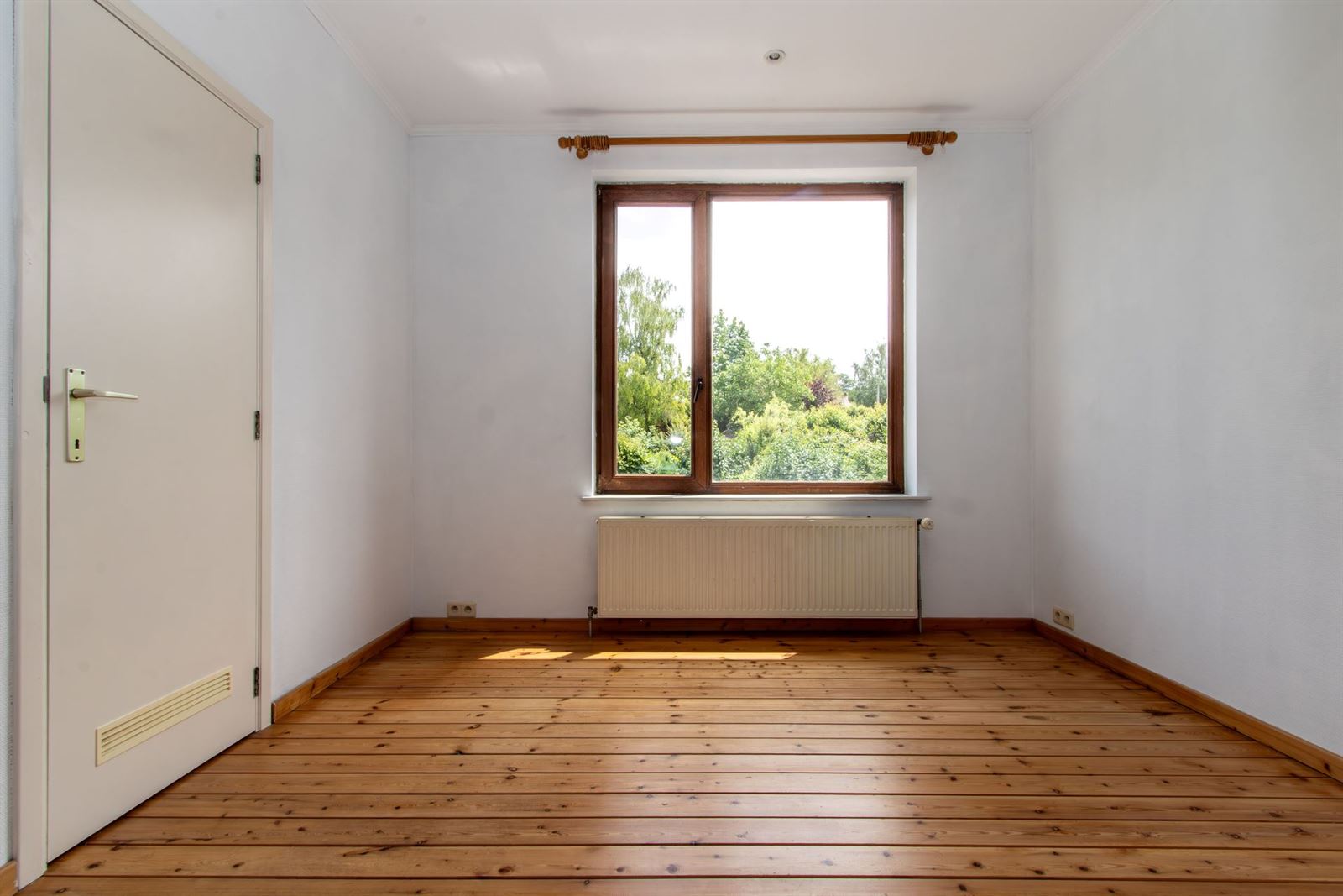 PHOTOS 15 : Maison à 1630 LINKEBEEK (Belgique) - Prix 1.700 &euro;