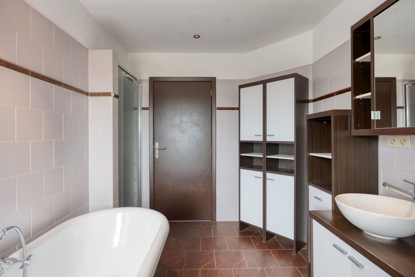 FOTO’S 18 : Woning te 1654 HUIZINGEN (België) - Prijs &euro;&nbsp;280.000