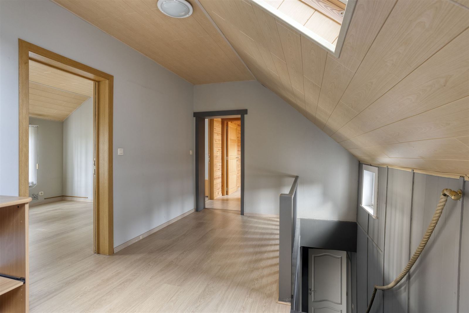 FOTO’S 10 : Woning te 1750 SINT-MARTENS-LENNIK (België) - Prijs &euro;&nbsp;1.200