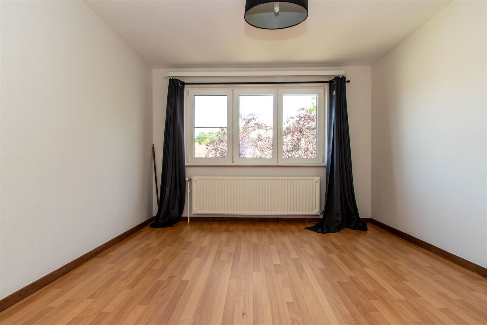 FOTO’S 16 :  te 1640 RHODE-SAINT-GENÈSE (België) - Prijs &euro;&nbsp;1.500