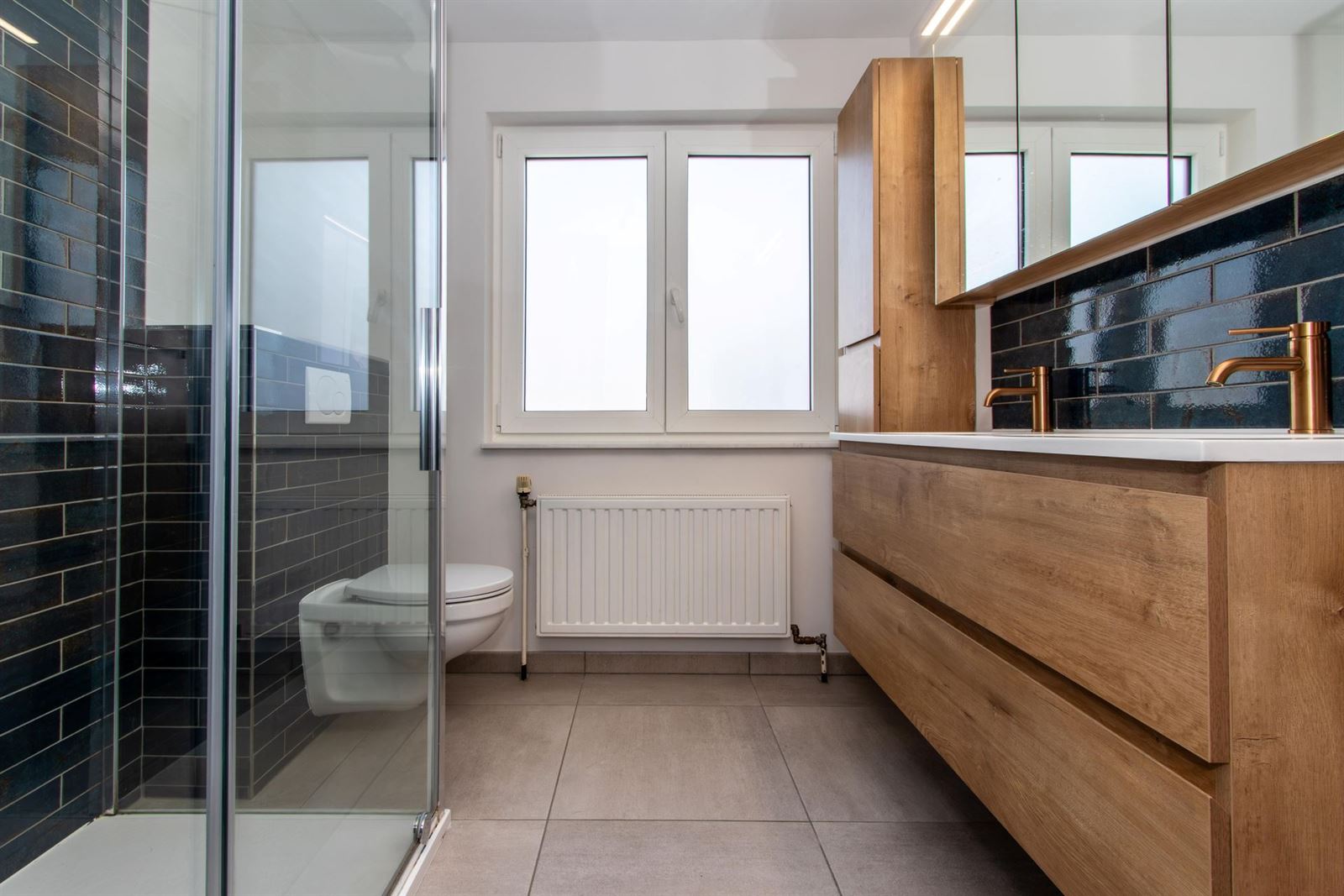 FOTO’S 14 :  te 1640 RHODE-SAINT-GENÈSE (België) - Prijs &euro;&nbsp;1.500