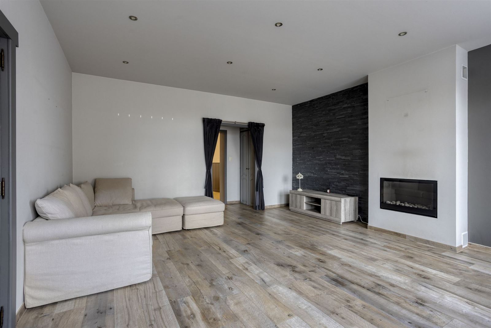 FOTO’S 3 : Woning te 1750 SINT-MARTENS-LENNIK (België) - Prijs &euro;&nbsp;1.200