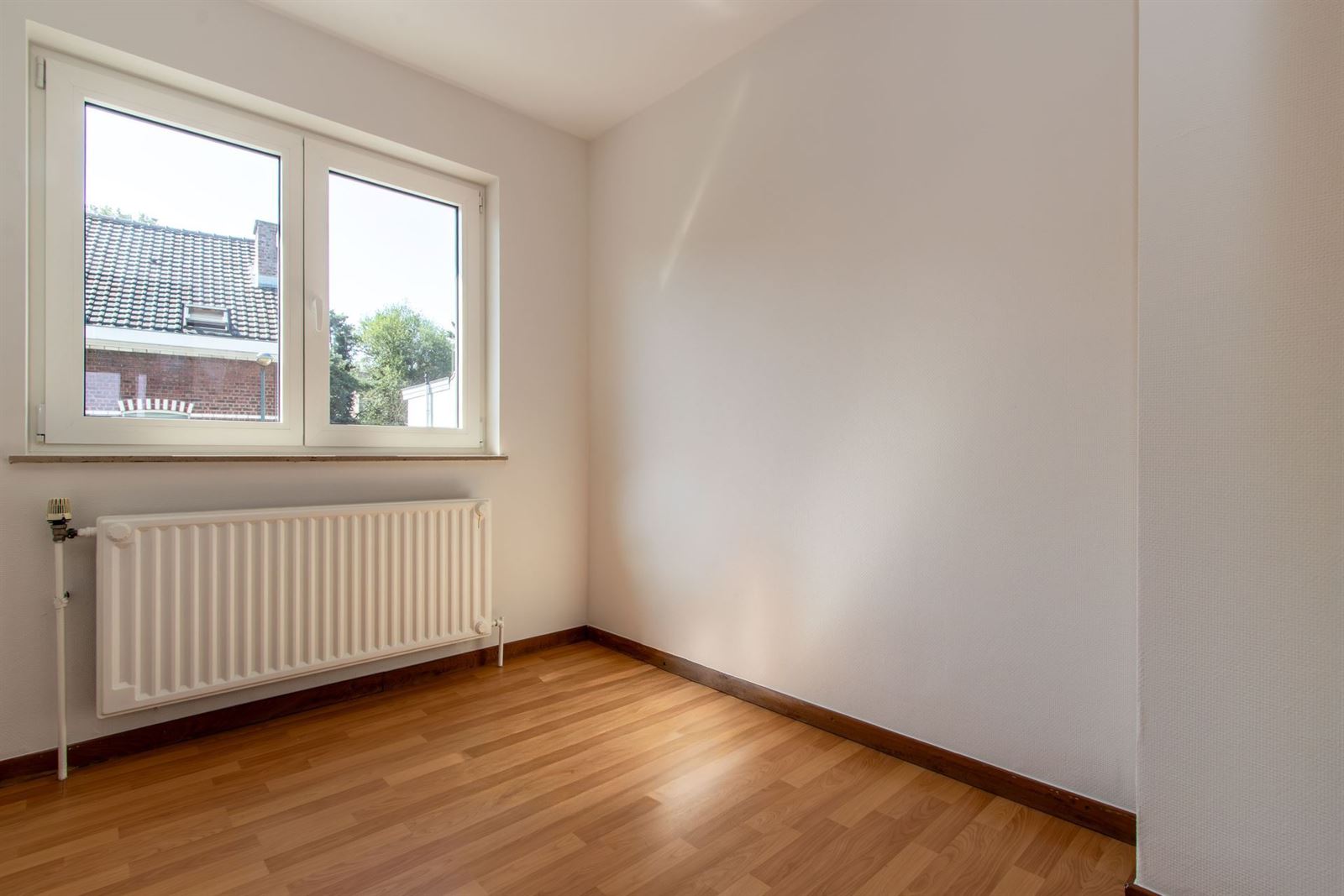 FOTO’S 13 :  te 1640 RHODE-SAINT-GENÈSE (België) - Prijs &euro;&nbsp;1.500