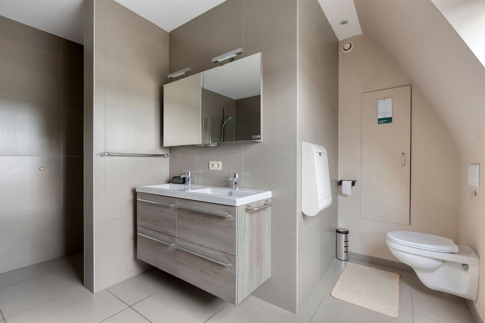FOTO’S 18 : Duplex te 1602 VLEZENBEEK (België) - Prijs &euro;&nbsp;495.000