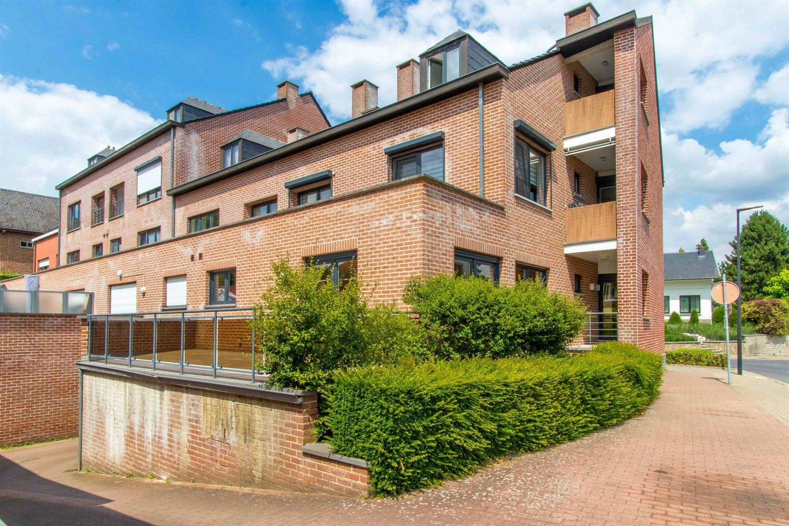 PHOTOS 3 : Appartement à 1600 SINT-PIETERS-LEEUW (Belgique) - Prix 1.300 &euro;