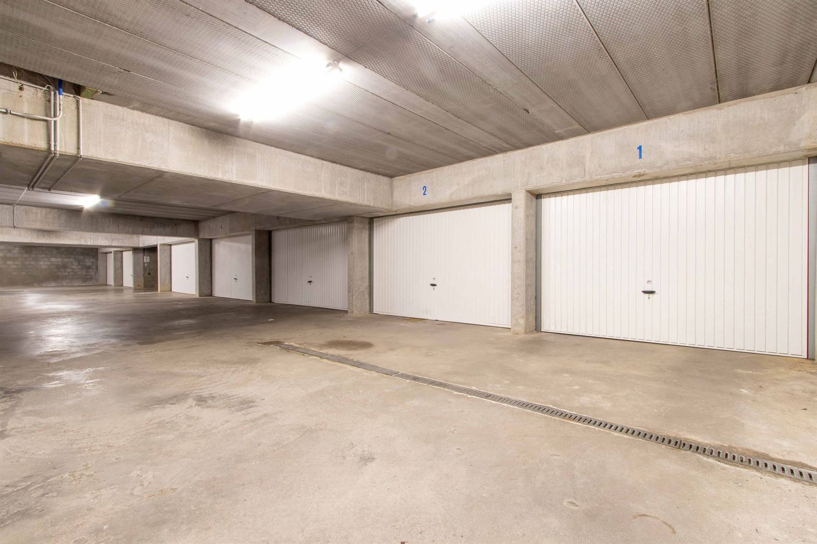 PHOTOS 24 : Appartement à 1600 SINT-PIETERS-LEEUW (Belgique) - Prix 1.300 &euro;