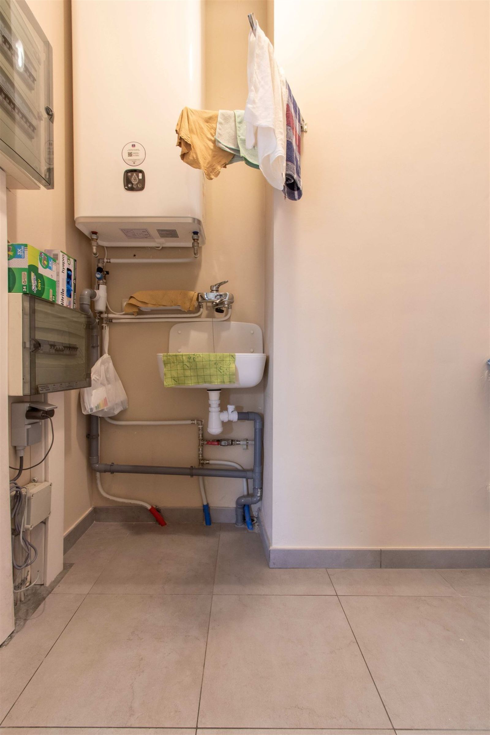 PHOTOS 21 : Appartement à 1600 SINT-PIETERS-LEEUW (Belgique) - Prix 1.300 &euro;