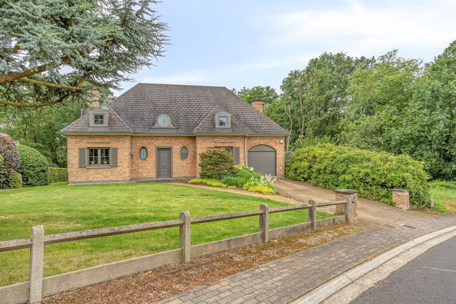 FOTO’S 1 : Villa te 1640 SINT-GENESIUS-RODE (België) - Prijs &euro;&nbsp;870.000