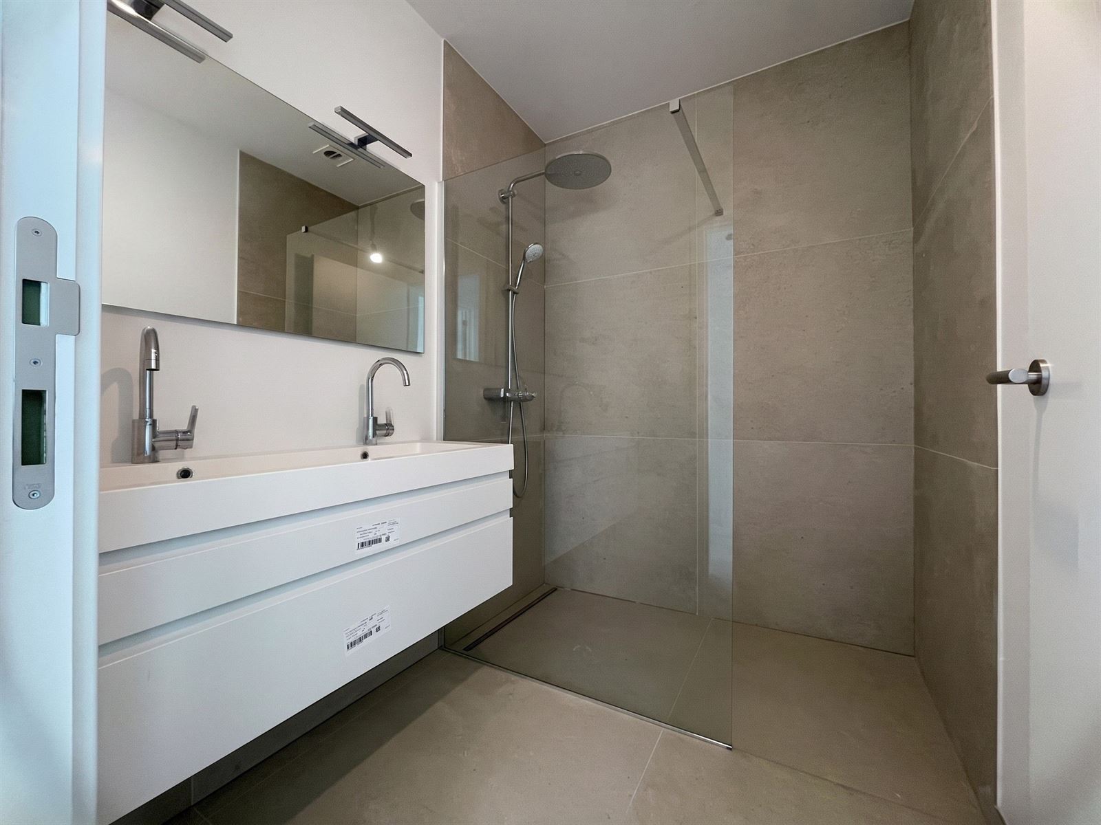 FOTO’S 4 : Appartement te 1750 SINT-MARTENS-LENNIK (België) - Prijs &euro;&nbsp;399.000