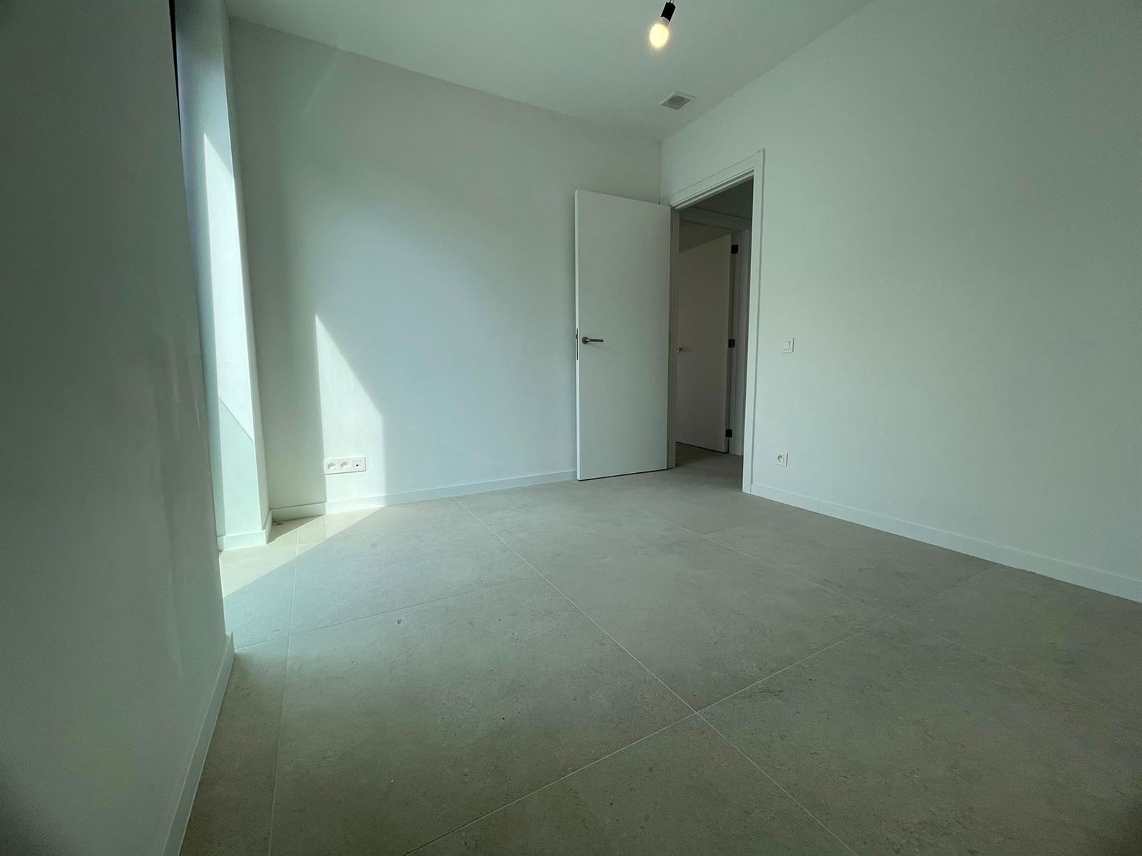 FOTO’S 8 : Appartement te 1750 SINT-MARTENS-LENNIK (België) - Prijs &euro;&nbsp;399.000