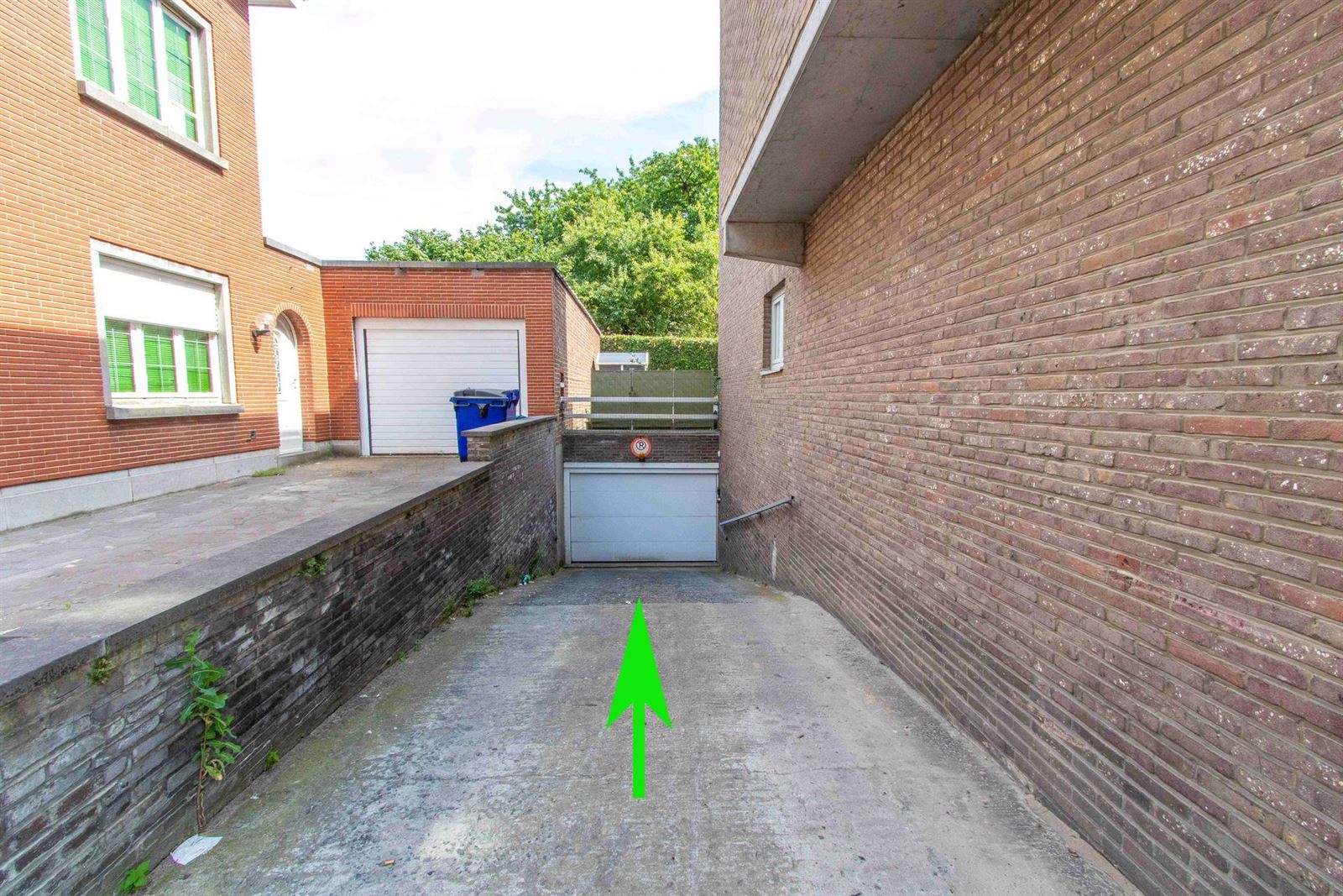 FOTO’S 3 : Ondergrondse autostaanplaats te 1600 SINT-PIETERS-LEEUW (België) - Prijs &euro;&nbsp;19.000