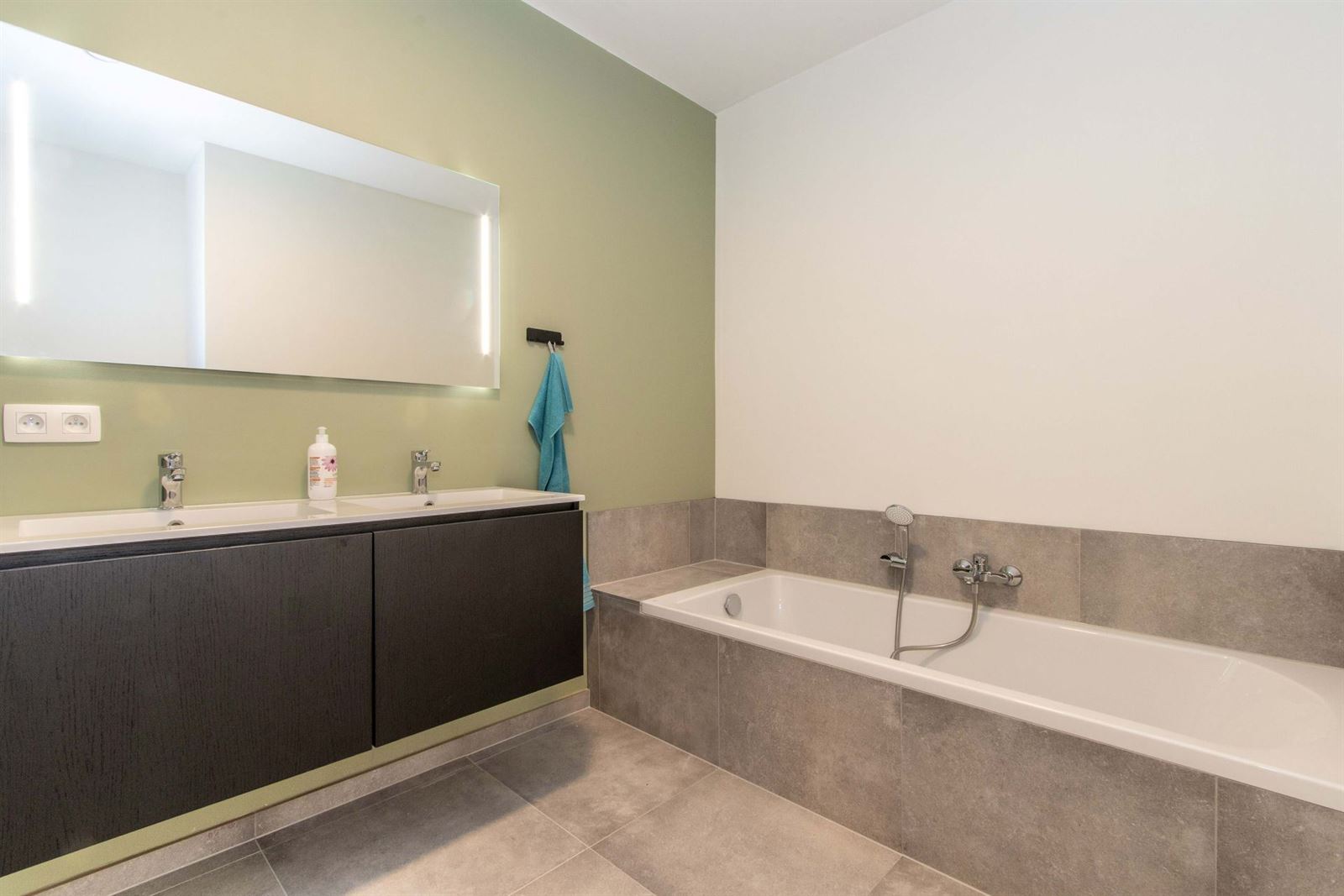 FOTO’S 21 : Appartement te 1500 HALLE (België) - Prijs &euro;&nbsp;1.490