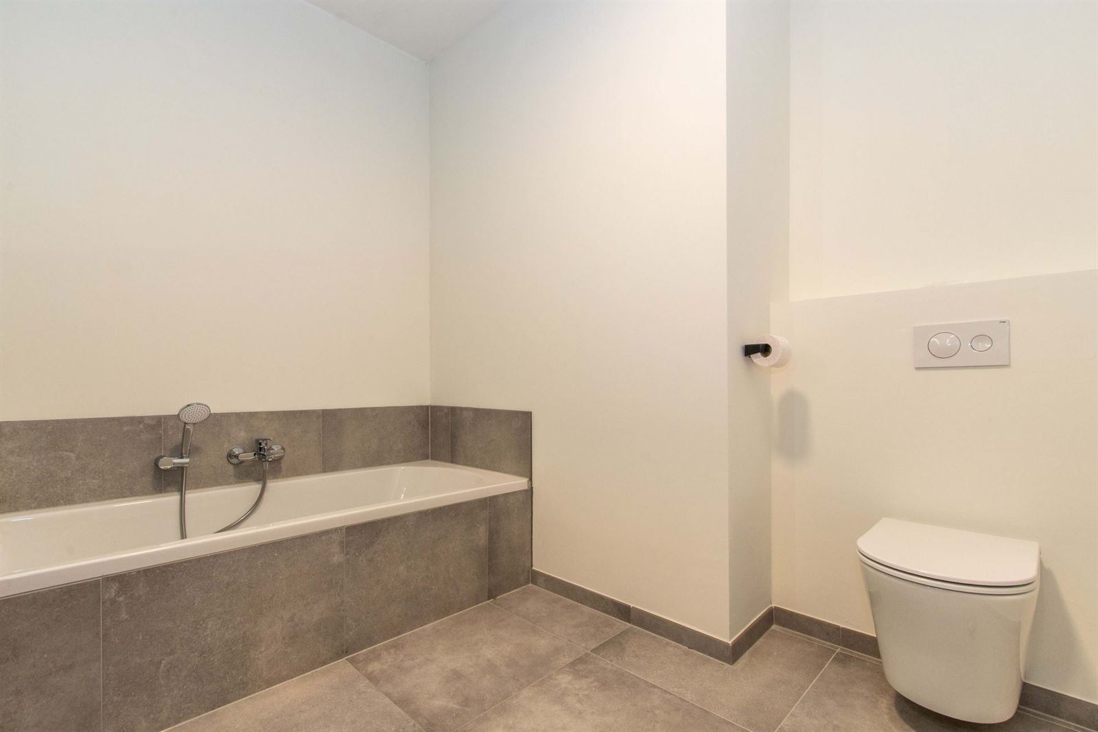 FOTO’S 22 : Appartement te 1500 HALLE (België) - Prijs &euro;&nbsp;1.490