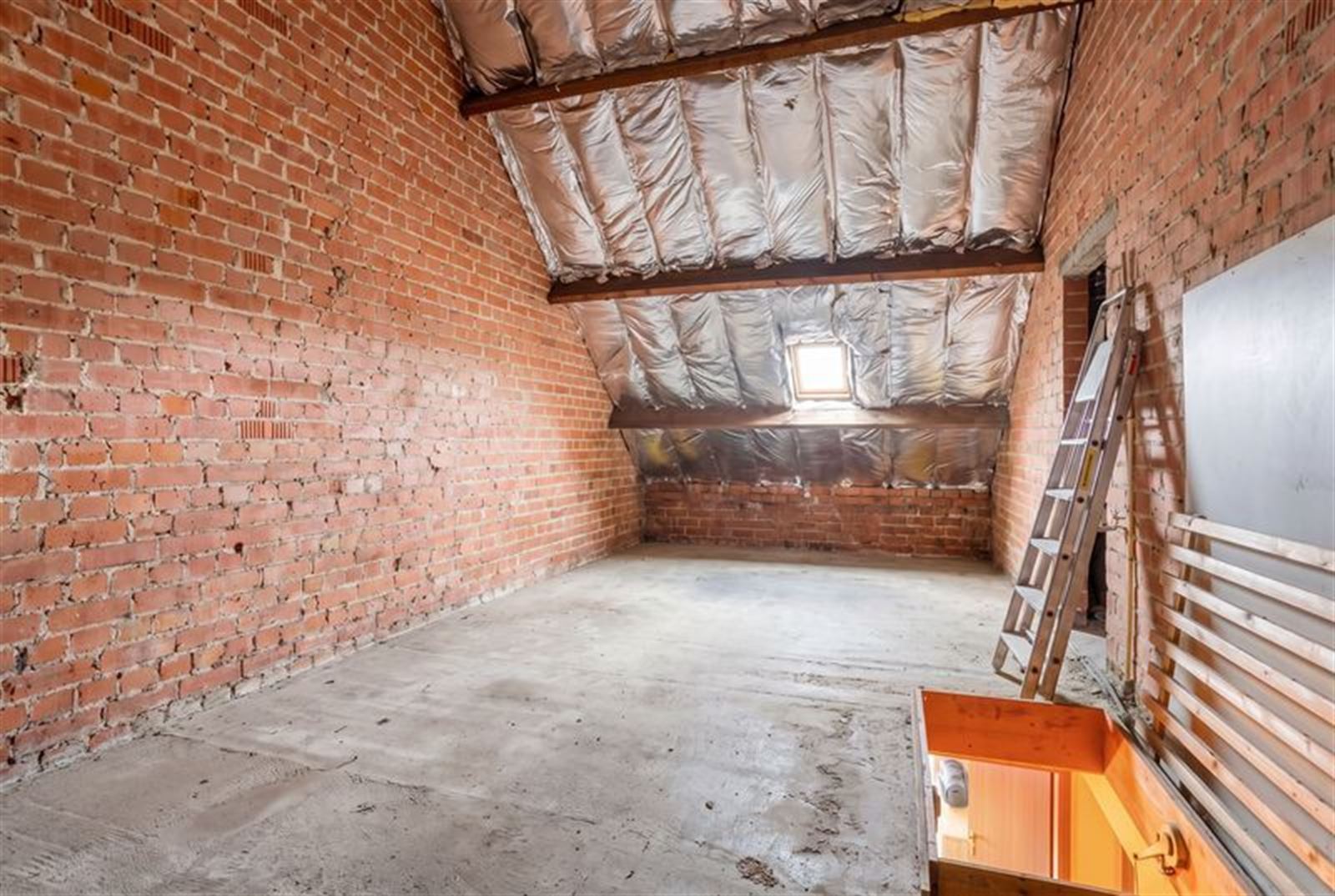 FOTO’S 24 : Woning te 1760 ONZE-LIEVE-VROUW-LOMBEEK (België) - Prijs &euro;&nbsp;449.000