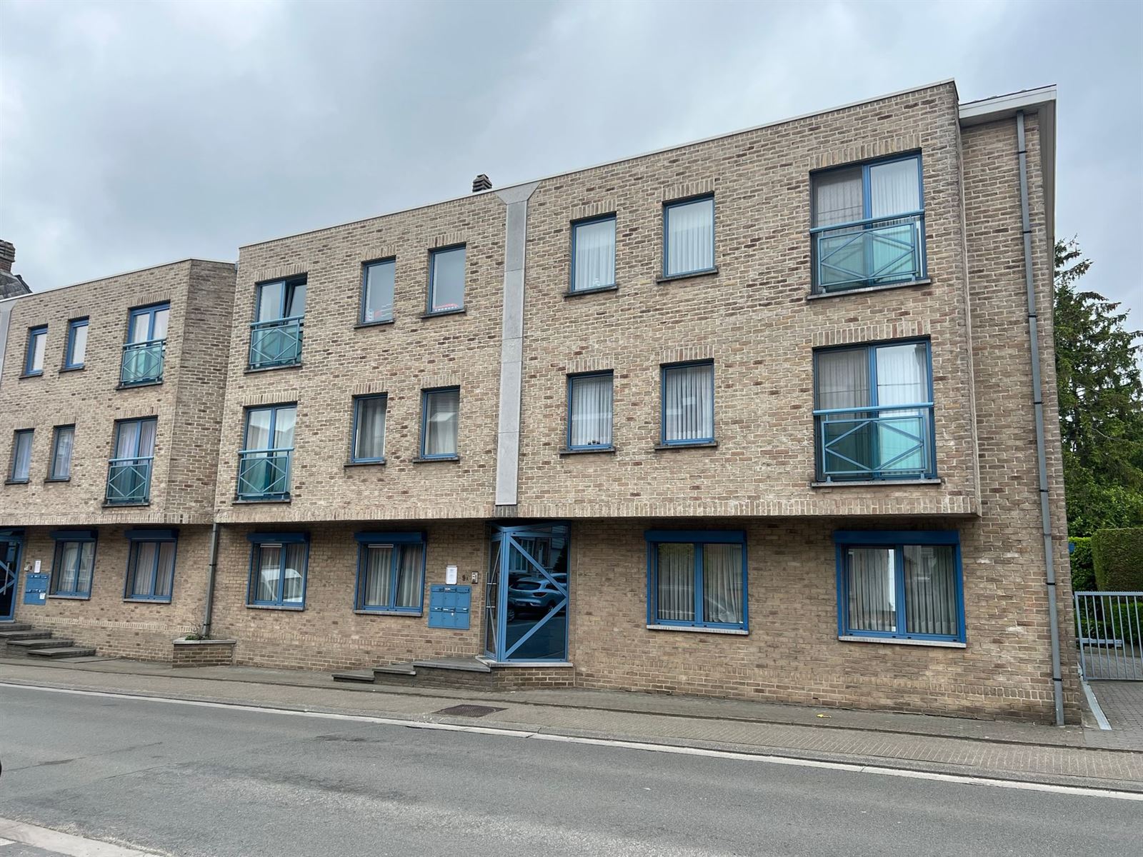 FOTO’S 1 : Appartement te 1600 SINT-PIETERS-LEEUW (België) - Prijs In optie