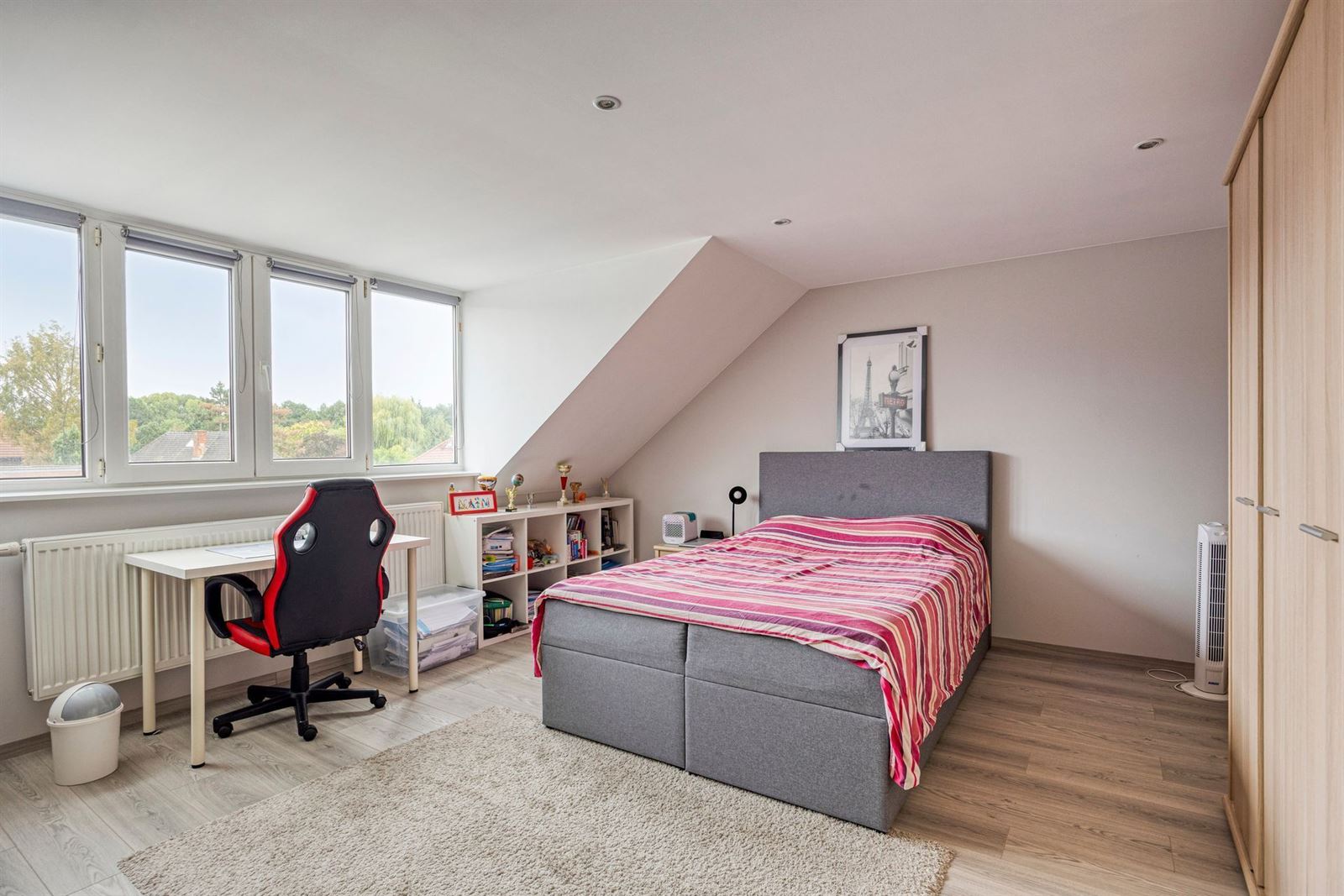 FOTO’S 24 : Woning te 1600 SINT-PIETERS-LEEUW (België) - Prijs &euro;&nbsp;399.000