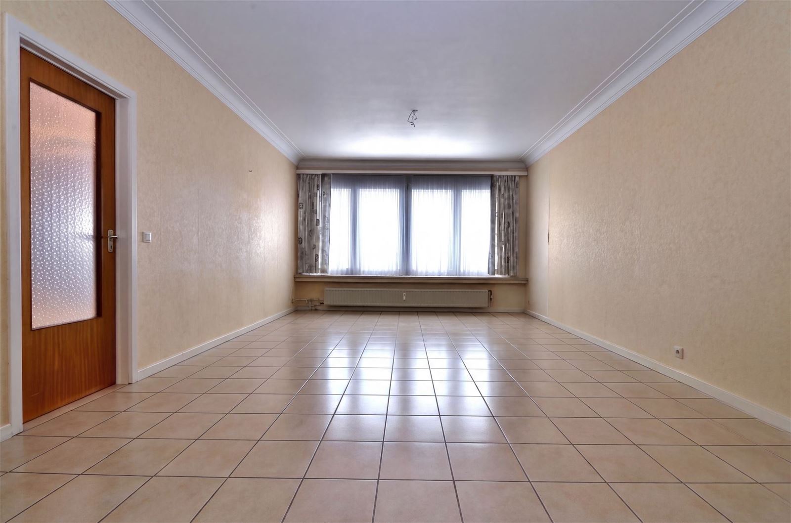 FOTO’S 2 : Appartement te 1600 SINT-PIETERS-LEEUW (België) - Prijs &euro;&nbsp;1.050