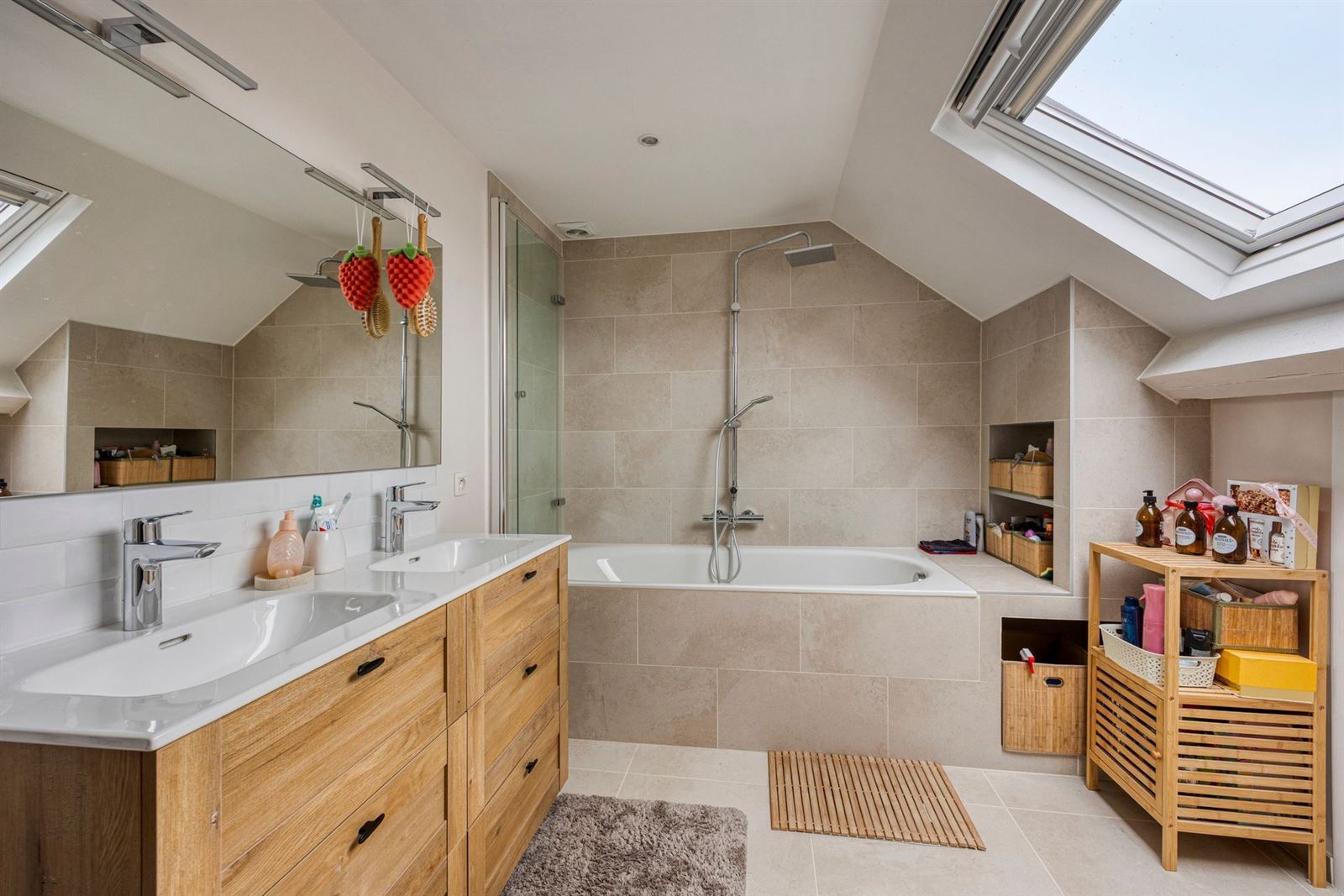 FOTO’S 22 : Woning te 1600 SINT-PIETERS-LEEUW (België) - Prijs &euro;&nbsp;399.000