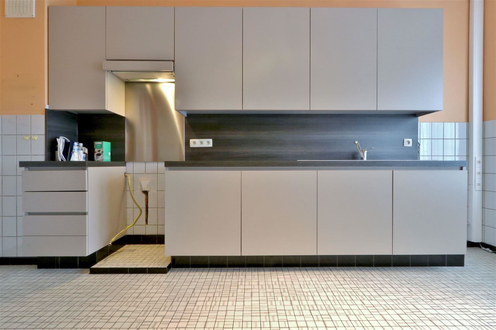 FOTO’S 3 : Appartement te 1600 SINT-PIETERS-LEEUW (België) - Prijs &euro;&nbsp;1.050