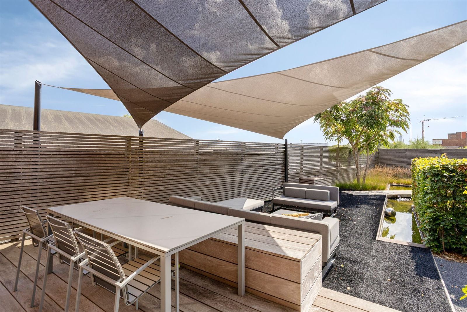 FOTO’S 29 : Kantoor met woning te 1500 HALLE (België) - Prijs &euro;&nbsp;985.000