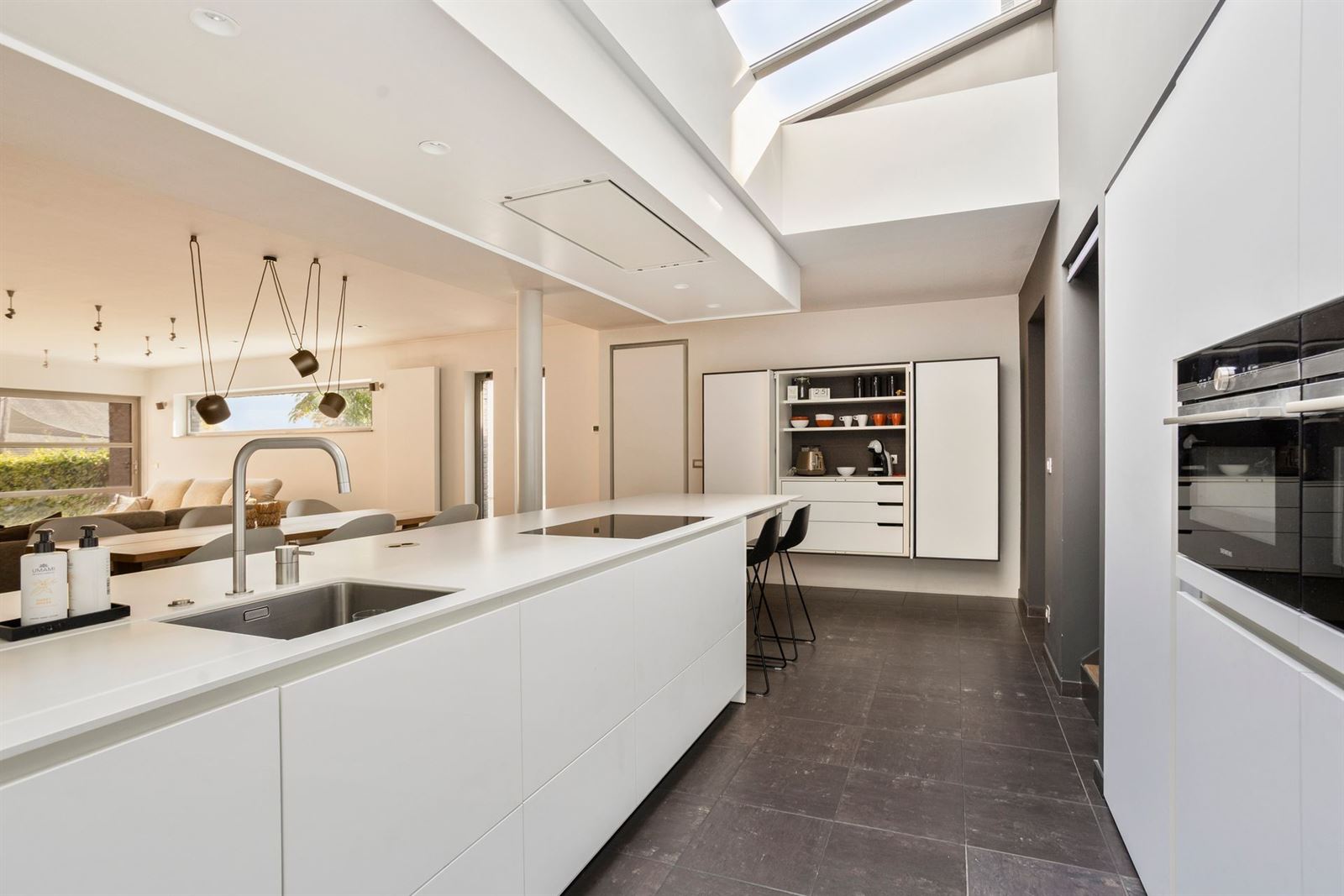 FOTO’S 16 : Kantoor met woning te 1500 HALLE (België) - Prijs &euro;&nbsp;985.000