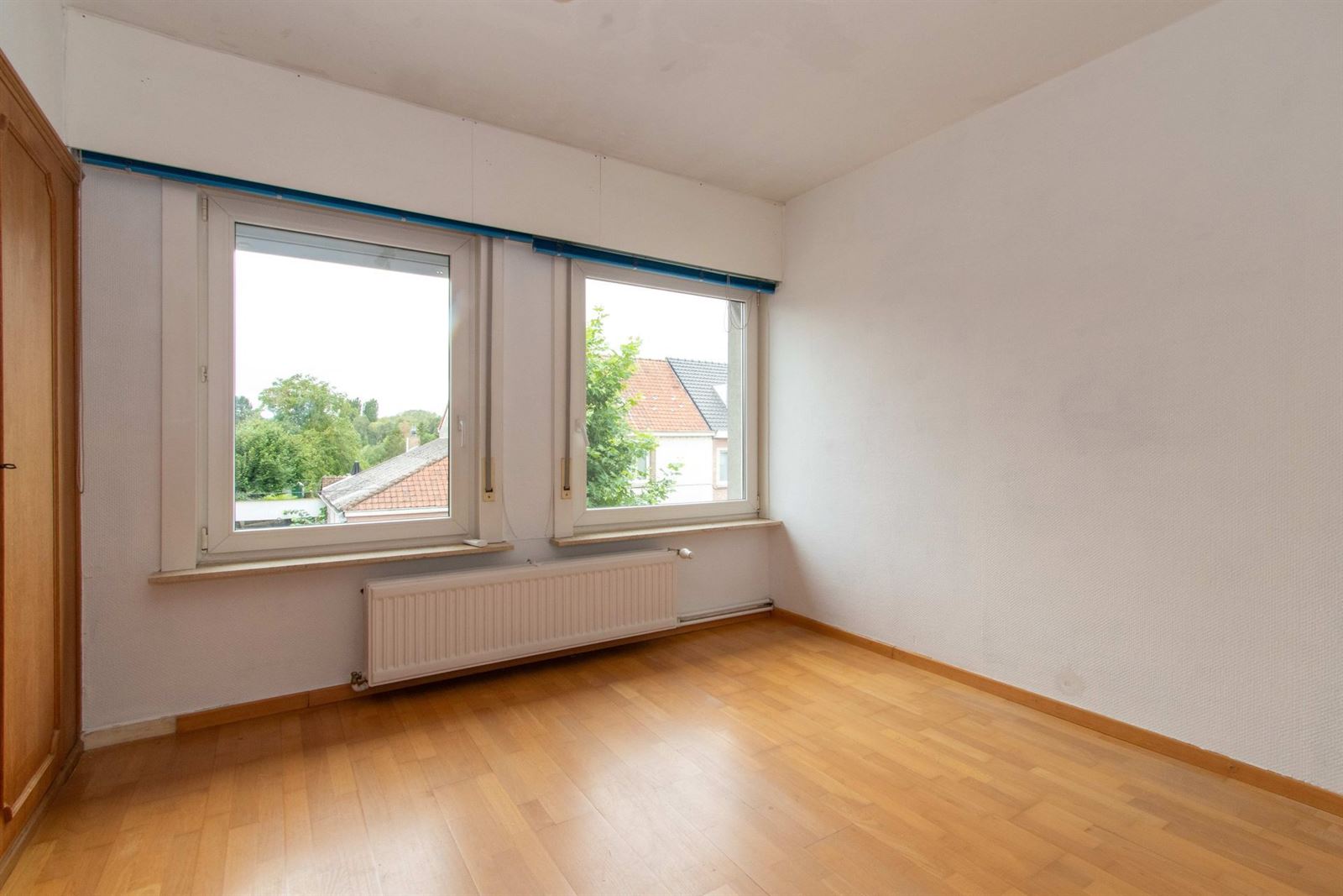 FOTO’S 17 : Woning te 1600 SINT-PIETERS-LEEUW (België) - Prijs &euro;&nbsp;1.800