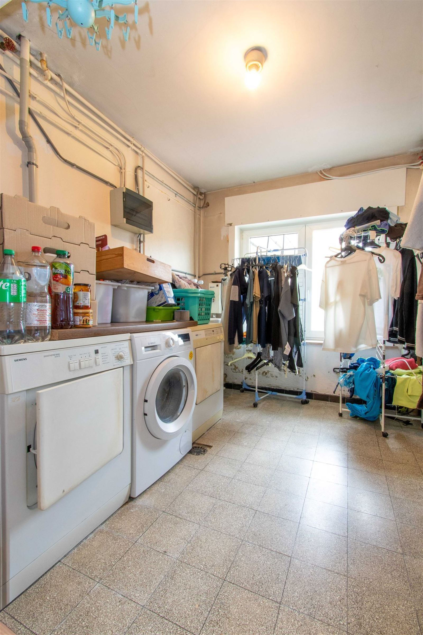 FOTO’S 21 : Woning te 1600 SINT-PIETERS-LEEUW (België) - Prijs &euro;&nbsp;1.800