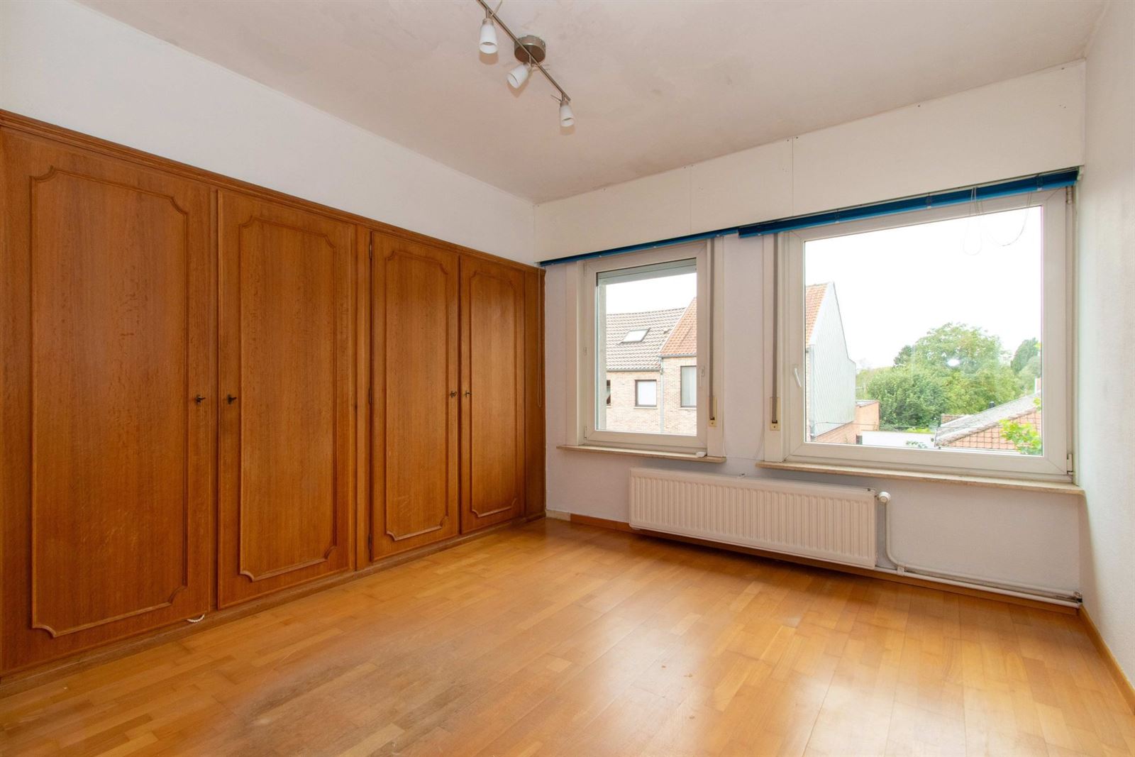 FOTO’S 18 : Woning te 1600 SINT-PIETERS-LEEUW (België) - Prijs &euro;&nbsp;1.800