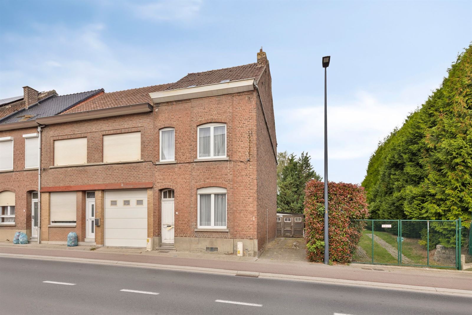 PHOTOS 1 : Maison à 1600 SINT-PIETERS-LEEUW (Belgique) - Prix 295.000 &euro;
