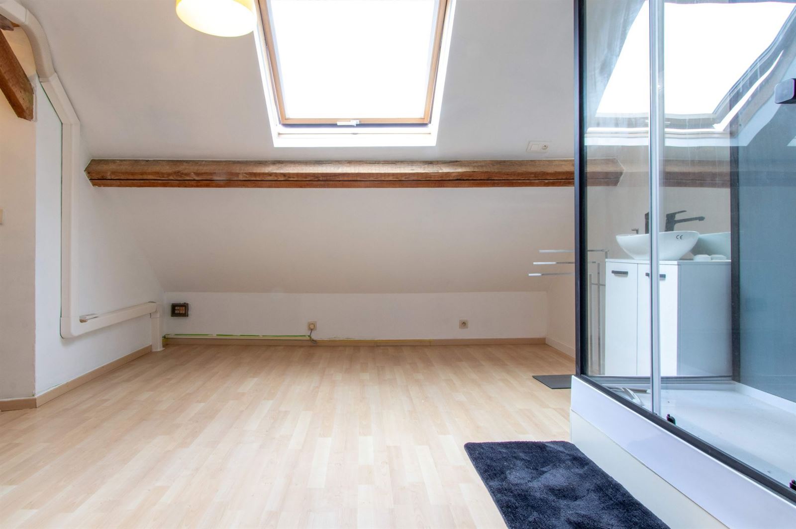 FOTO’S 19 : Woning te 1600 SINT-PIETERS-LEEUW (België) - Prijs &euro;&nbsp;1.800