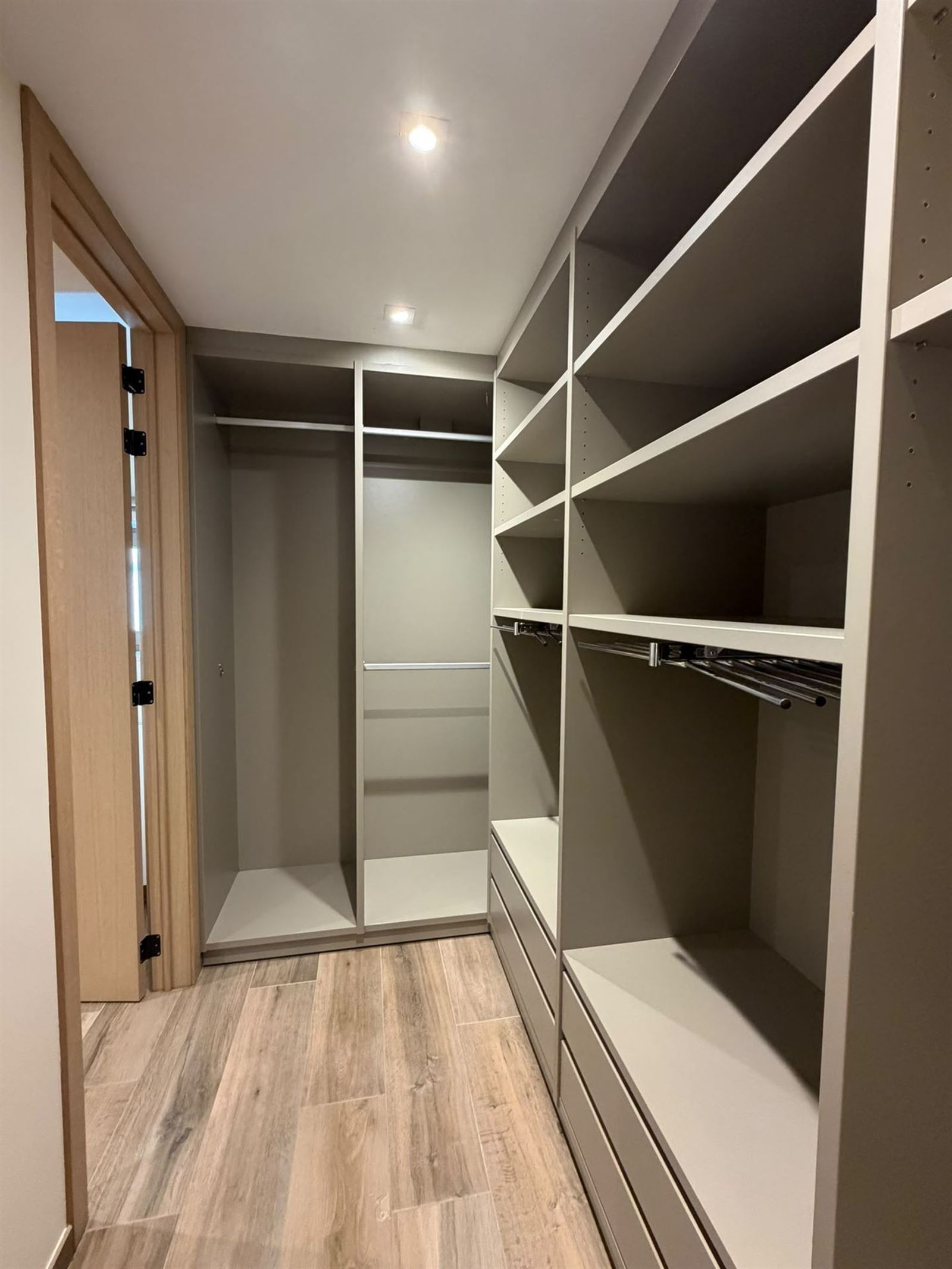 FOTO’S 6 : Woning te 1750 LENNIK (België) - Prijs &euro;&nbsp;1.200