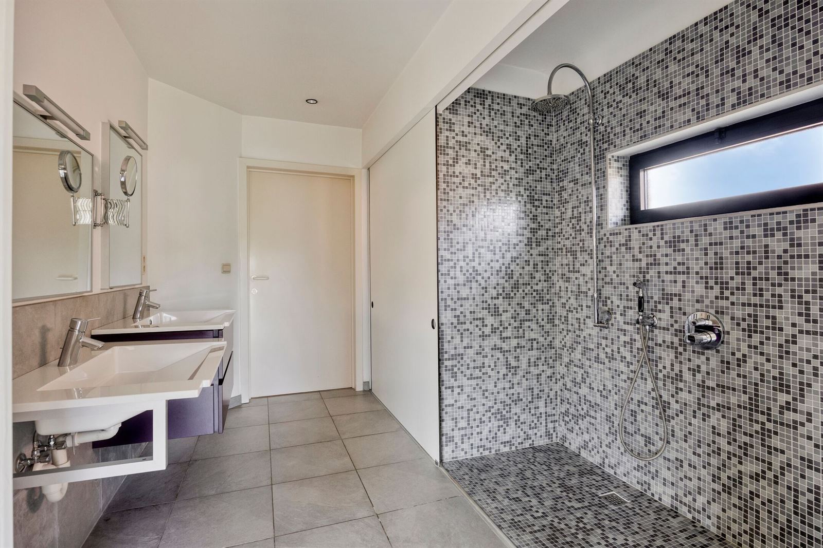 FOTO’S 25 : Woning te 1640 SINT-GENESIUS-RODE (België) - Prijs &euro;&nbsp;840.000