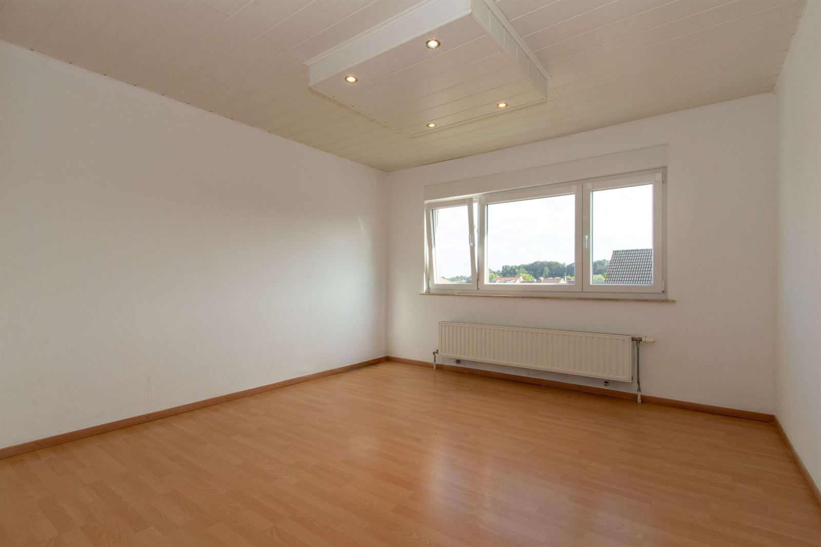 FOTO’S 7 : Appartement te 1654 HUIZINGEN (België) - Prijs &euro;&nbsp;1.100