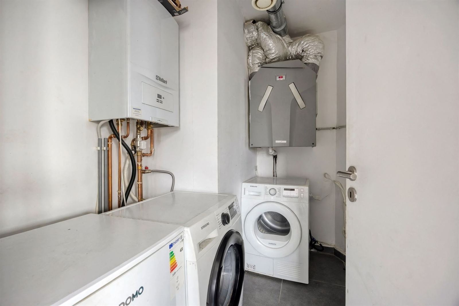 FOTO’S 14 : Appartement te 9400 DENDERWINDEKE (België) - Prijs &euro;&nbsp;319.000