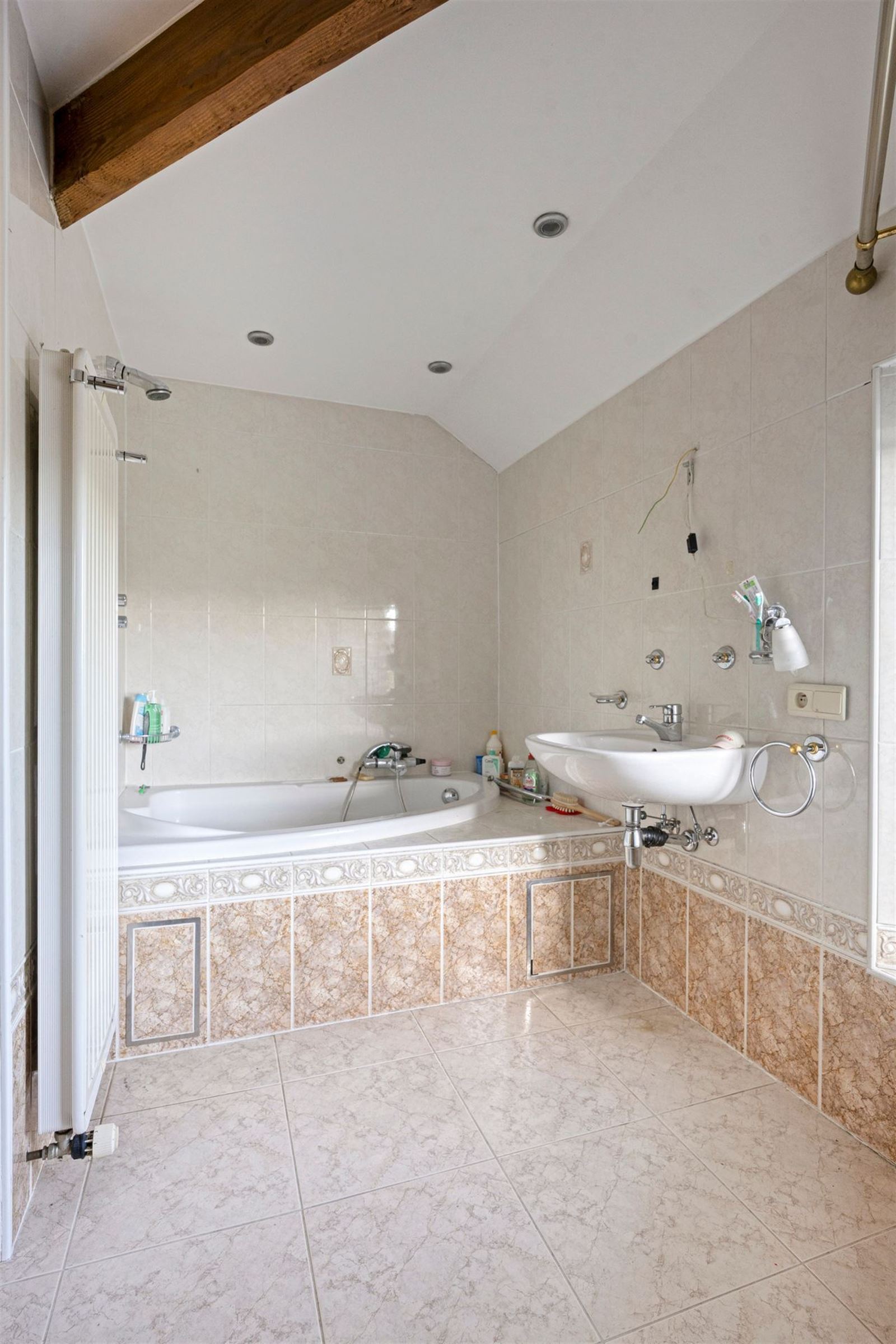 FOTO’S 24 : Woning te 1600 SINT-PIETERS-LEEUW (België) - Prijs &euro;&nbsp;580.000