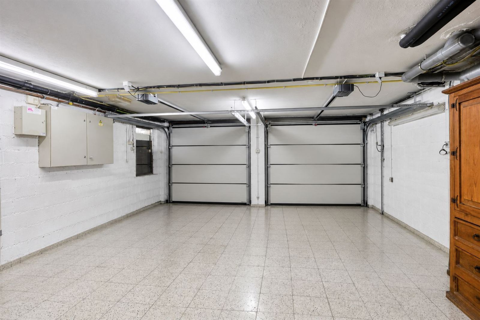 FOTO’S 28 : Woning te 1600 SINT-PIETERS-LEEUW (België) - Prijs &euro;&nbsp;580.000