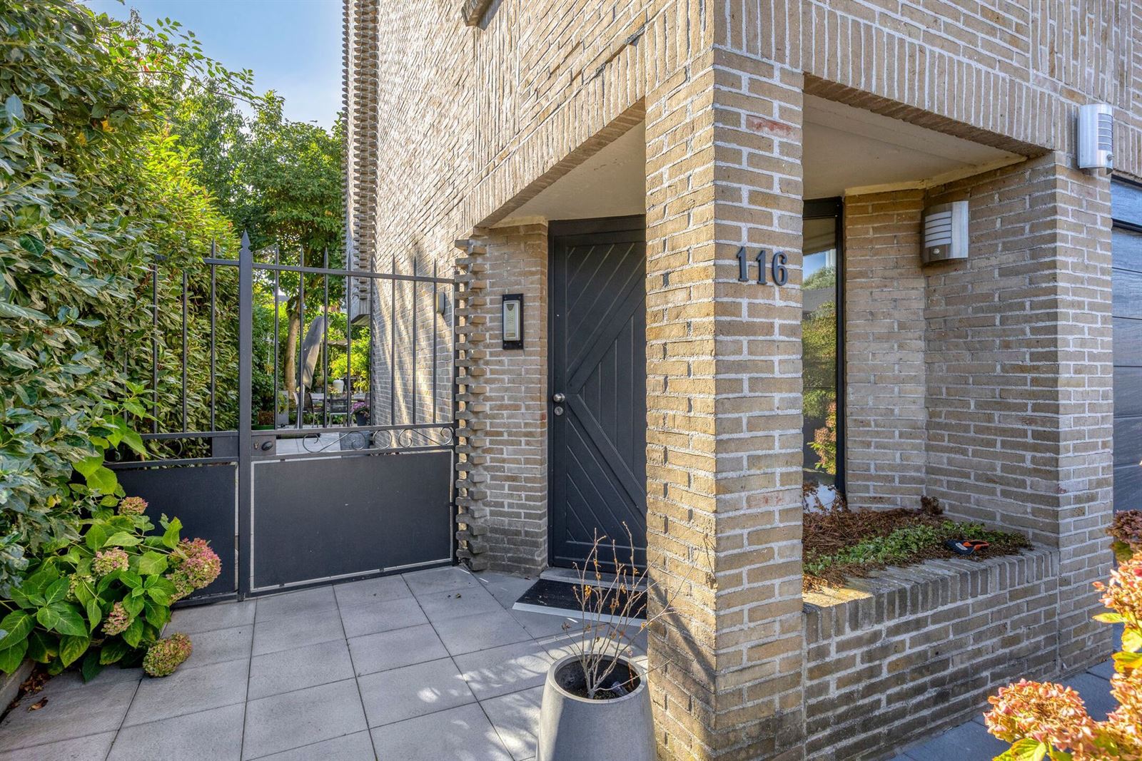 FOTO’S 5 : Woning te 1600 SINT-PIETERS-LEEUW (België) - Prijs &euro;&nbsp;580.000