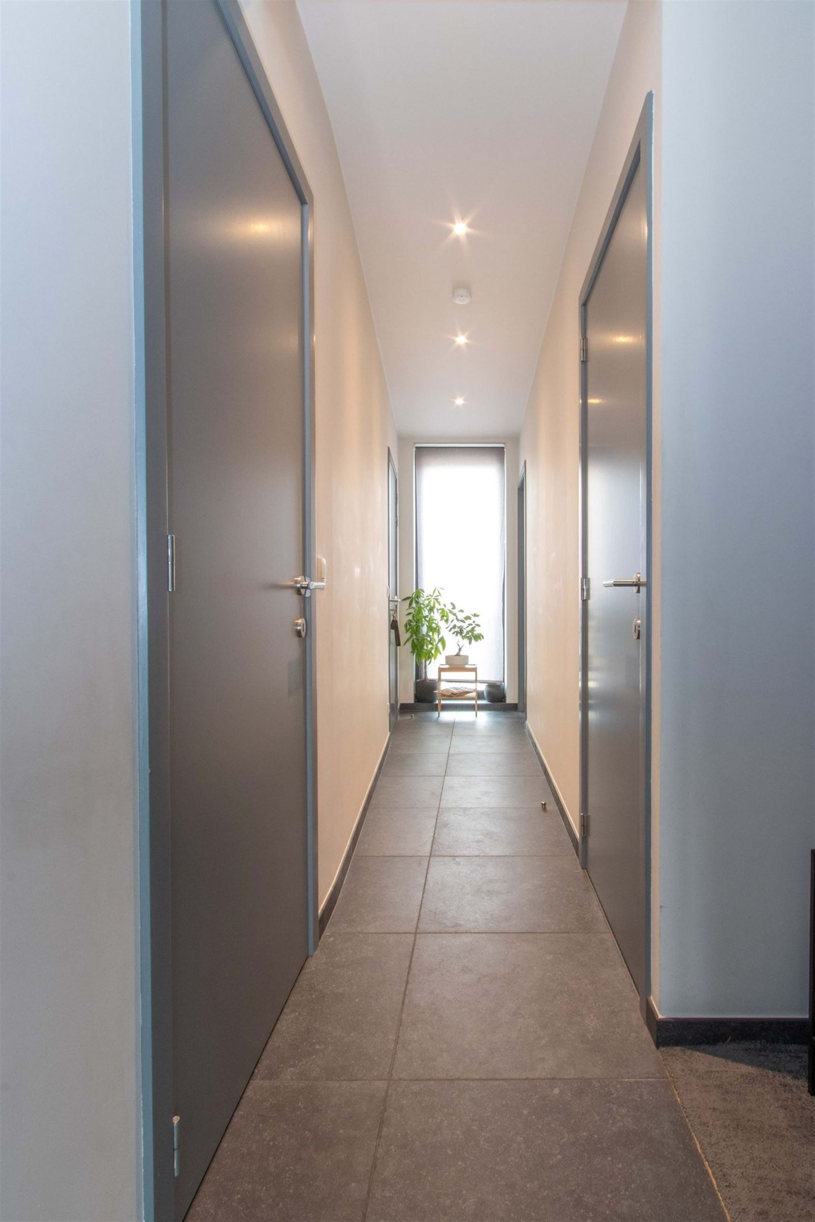 FOTO’S 3 : Appartement te 1600 SINT-PIETERS-LEEUW (België) - Prijs &euro;&nbsp;930