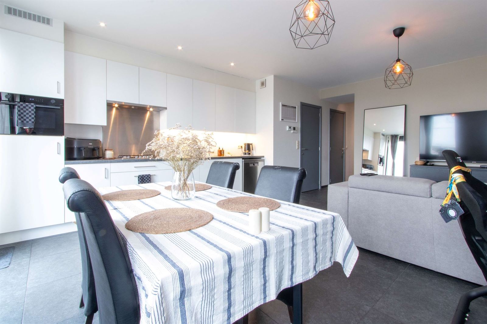 FOTO’S 6 : Appartement te 1600 SINT-PIETERS-LEEUW (België) - Prijs &euro;&nbsp;930