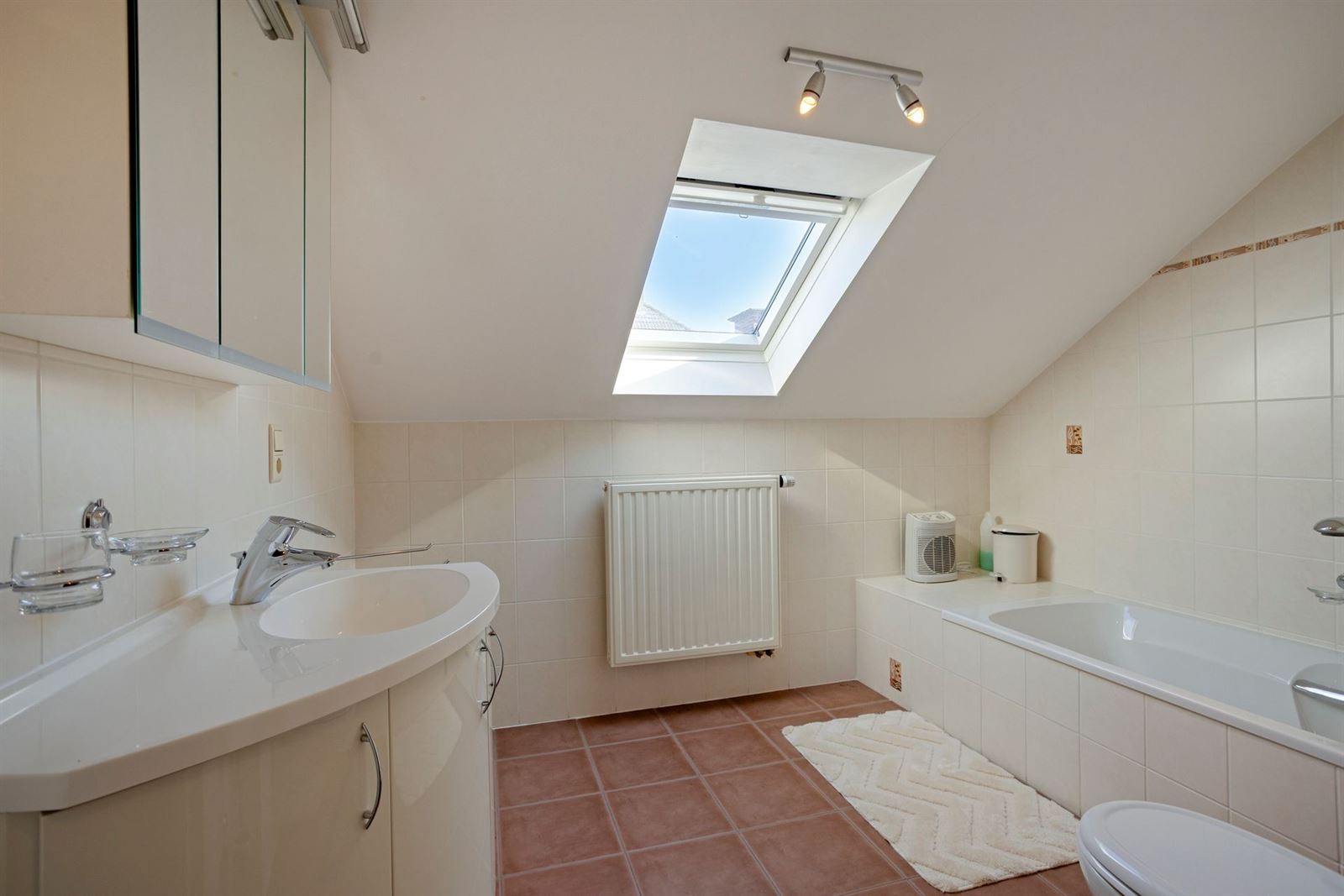 FOTO’S 18 : Woning te 1602 VLEZENBEEK (België) - Prijs &euro;&nbsp;595.000