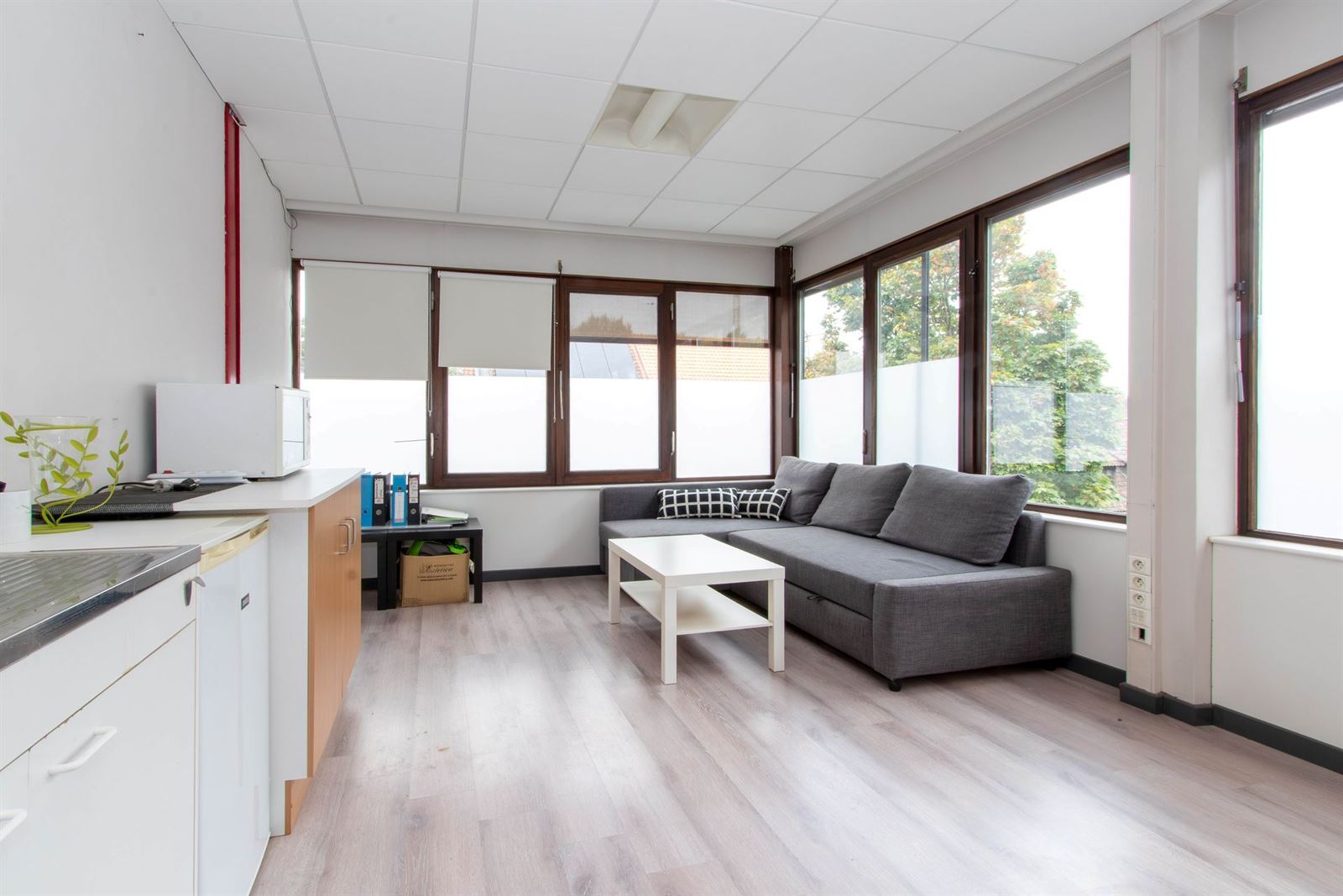 FOTO’S 19 : Handelspand te 1600 SINT-PIETERS-LEEUW (België) - Prijs &euro;&nbsp;1.950
