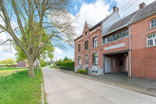 Propriété RARE - restaurant au rez et appartement à l'étage - Faire offre àpd 499.000€