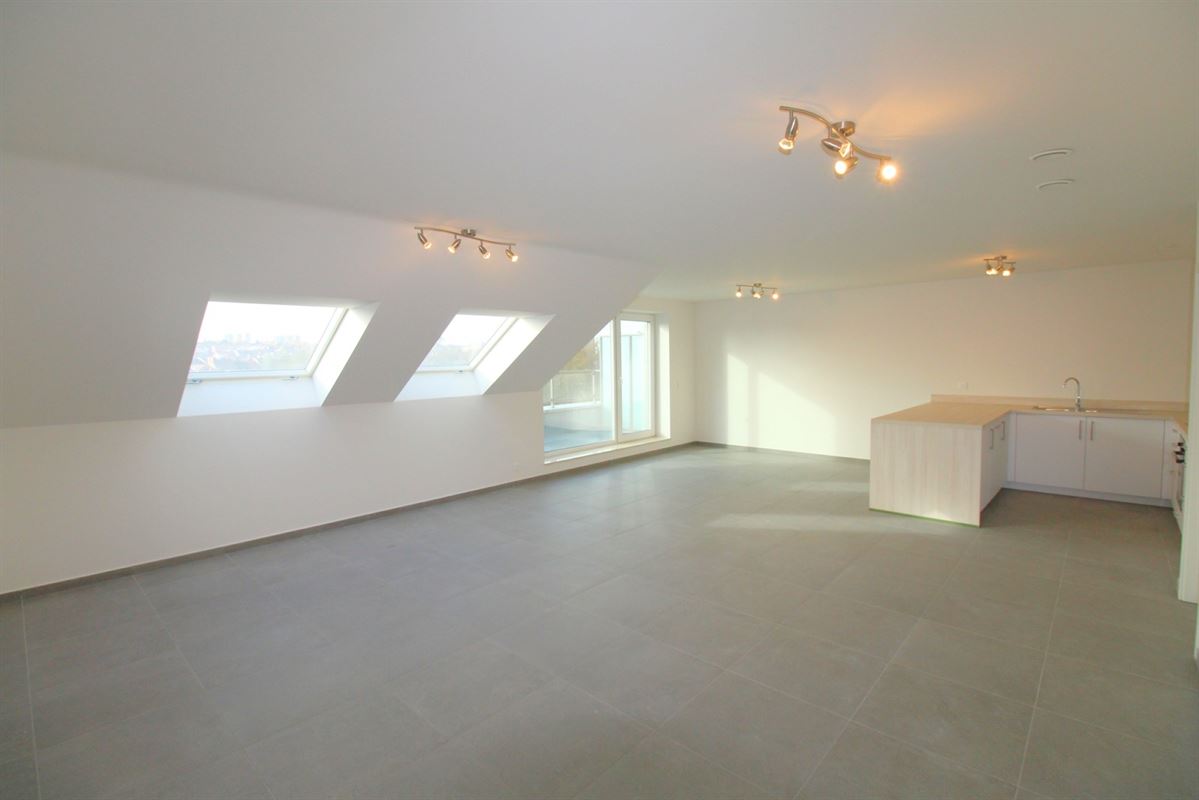 Image 2 : Appartement à 7012 JEMAPPES (Belgique) - Prix 890 €
