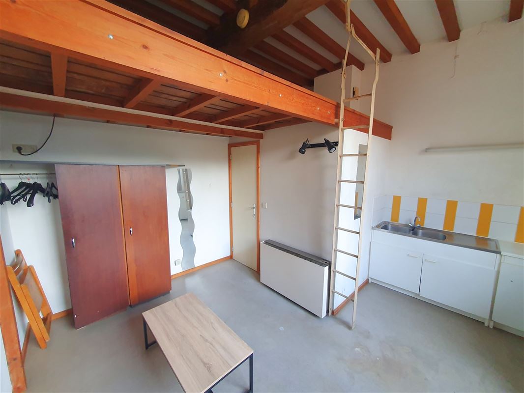 Image 2 : Appartement à 7000 MONS (Belgique) - Prix 370 €
