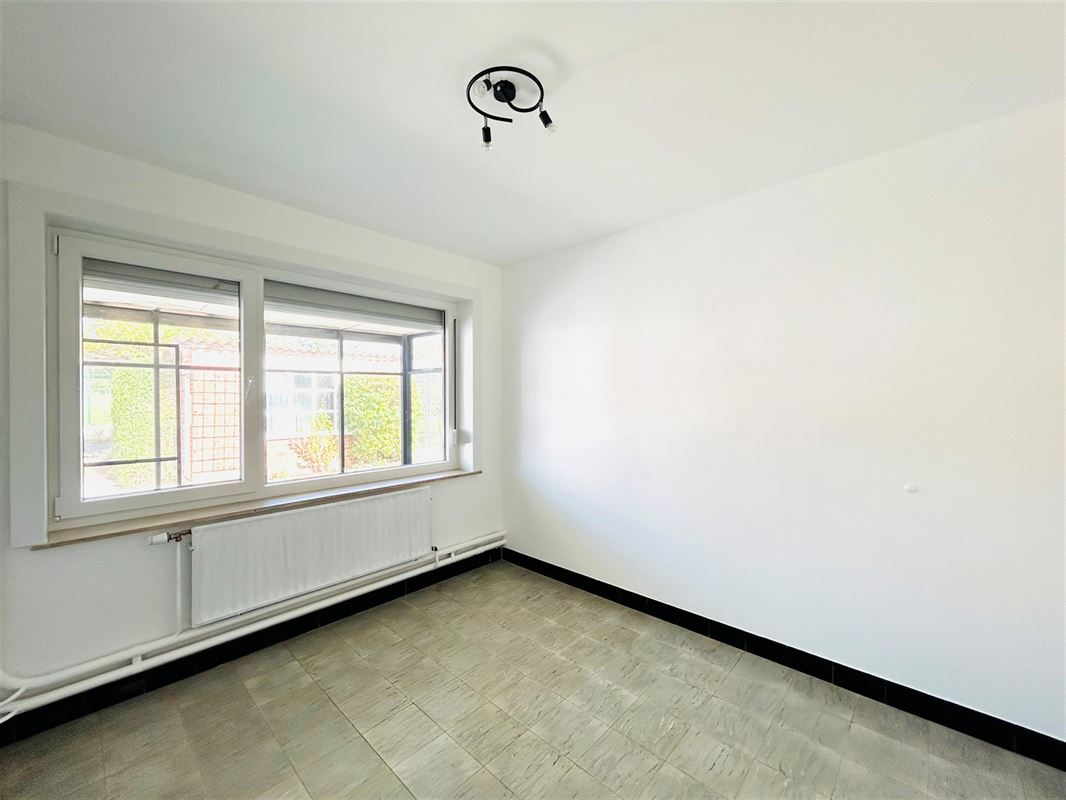 Image 14 : Maison à 7011 GHLIN (Belgique) - Prix 950 €